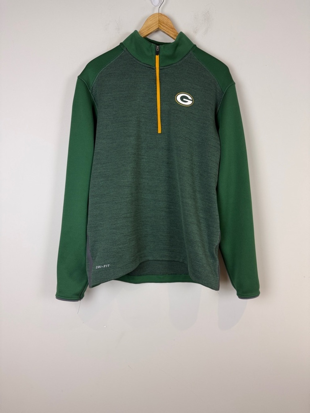 Green Bay Packers Football NFL Team Apparel 1/4 Zip Lightweight Pullover Mens